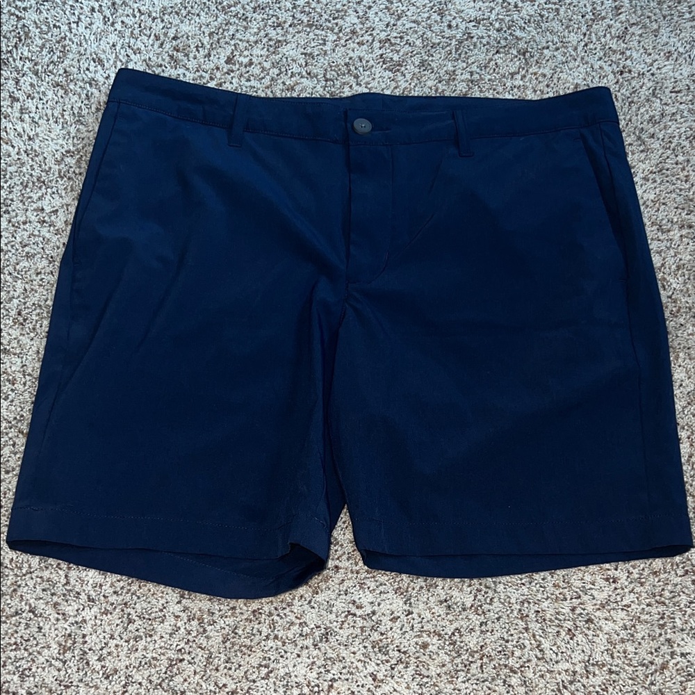 Tommy Bahama Navy Blue Shorts size 36